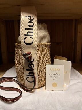Chloé Woven Straw Bucket Bag with Logo Strap - Natural/Tan